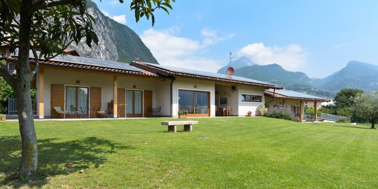 הוילה ריבה דל גארדה Agritur Comai מראה חיצוני תמונה